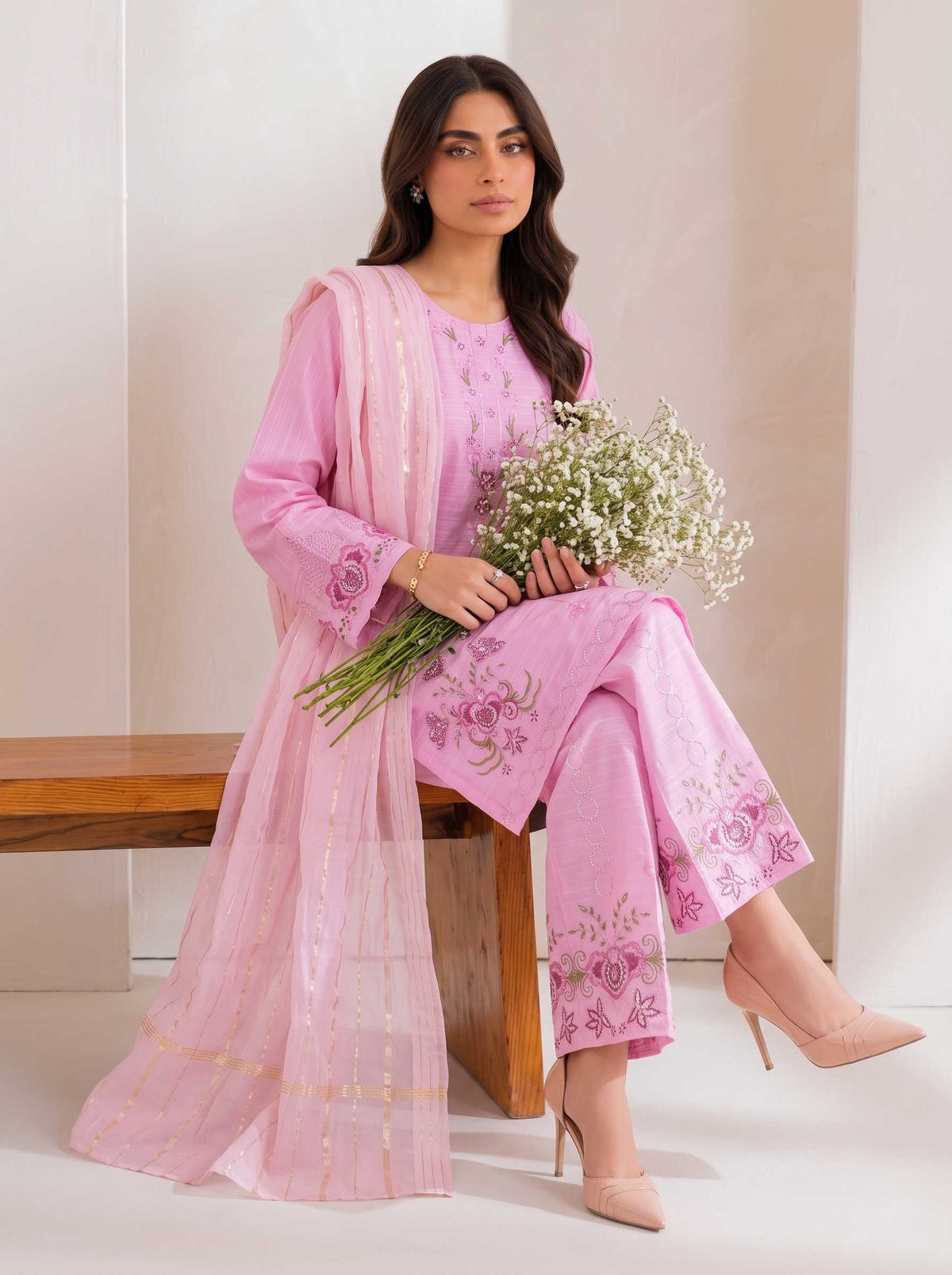 EMBROIDERY THREAD BORING CUTWORK DAMAN COLLECTION