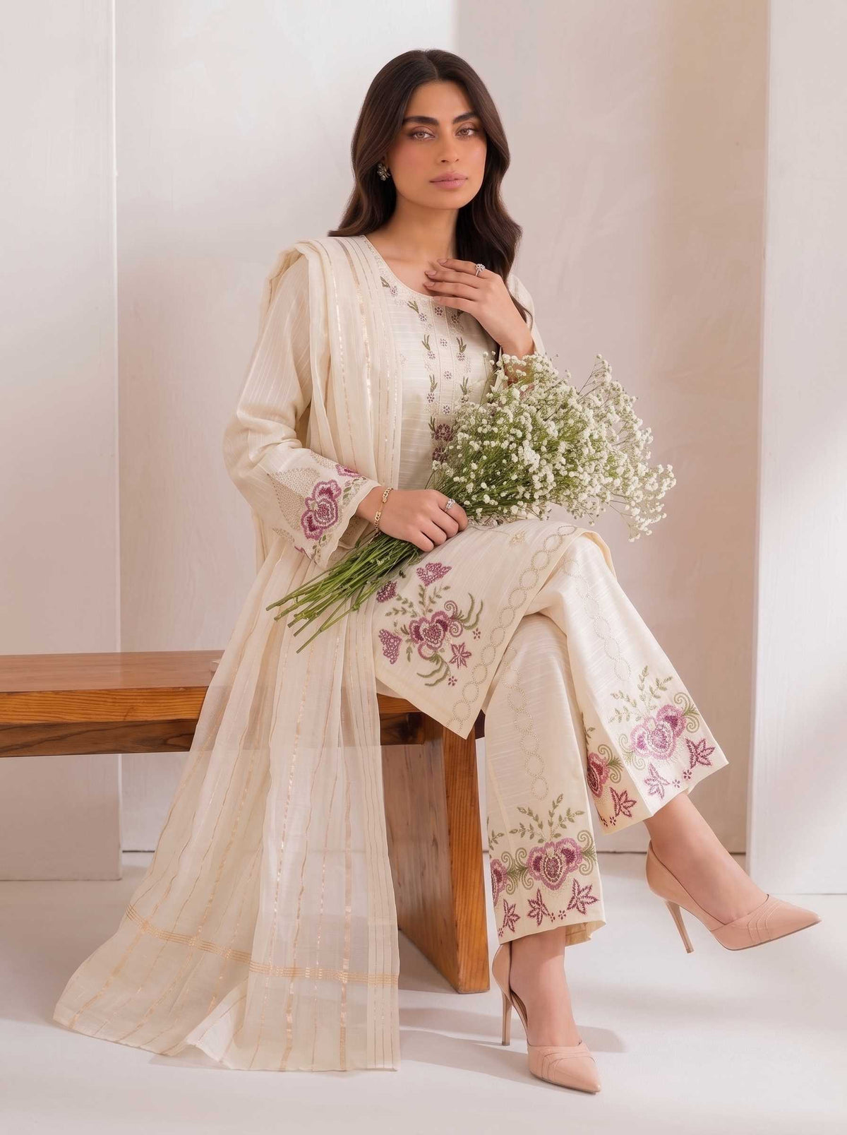 FULLY EMBROIDERY THREAD BORING CUTWORK