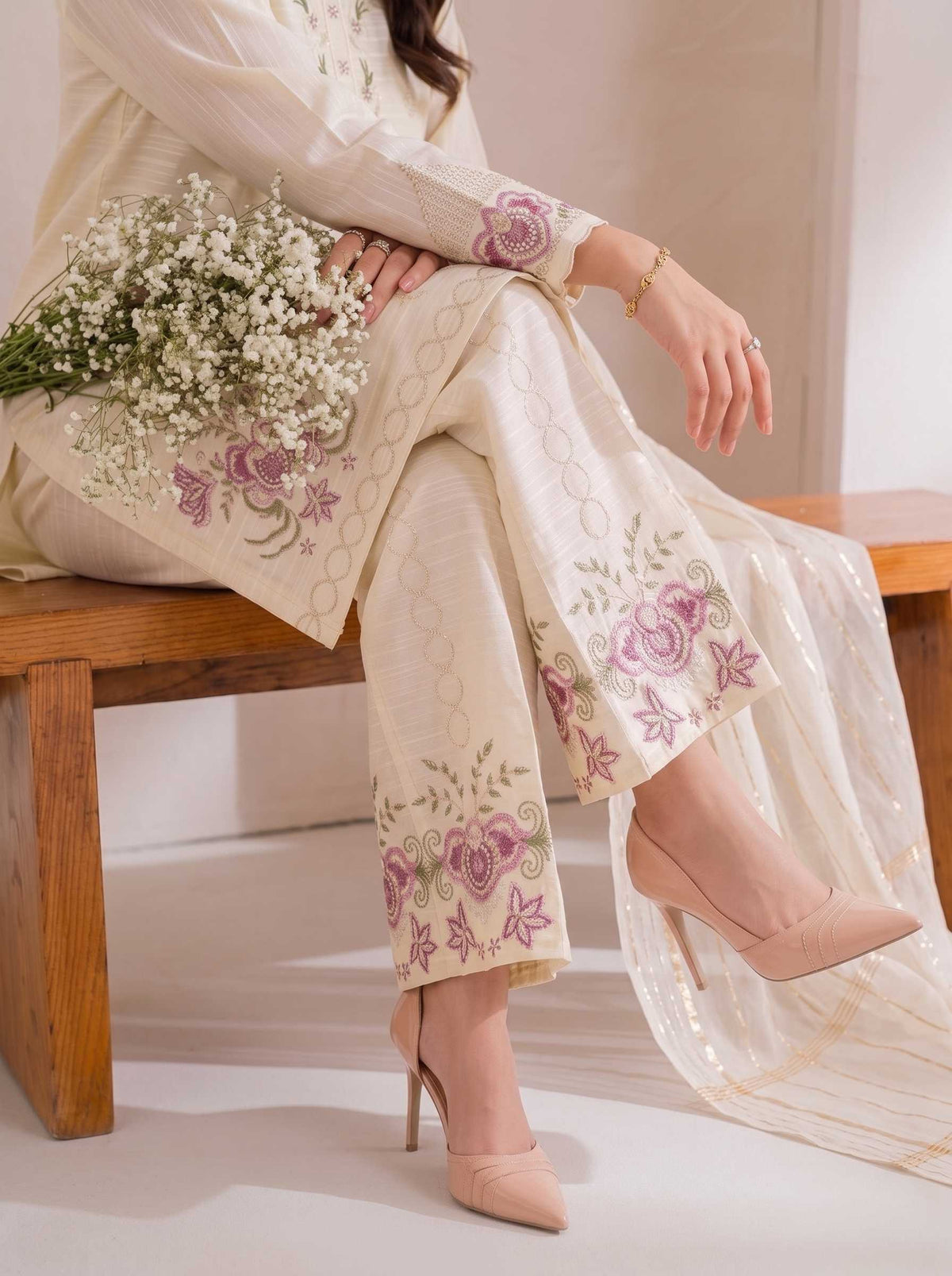 FULLY EMBROIDERY THREAD BORING CUTWORK