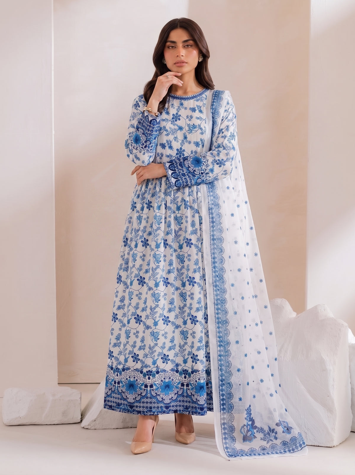 Hania Amir Inspired Printed 3 Piece Maxi Suit with Monar Dupatta