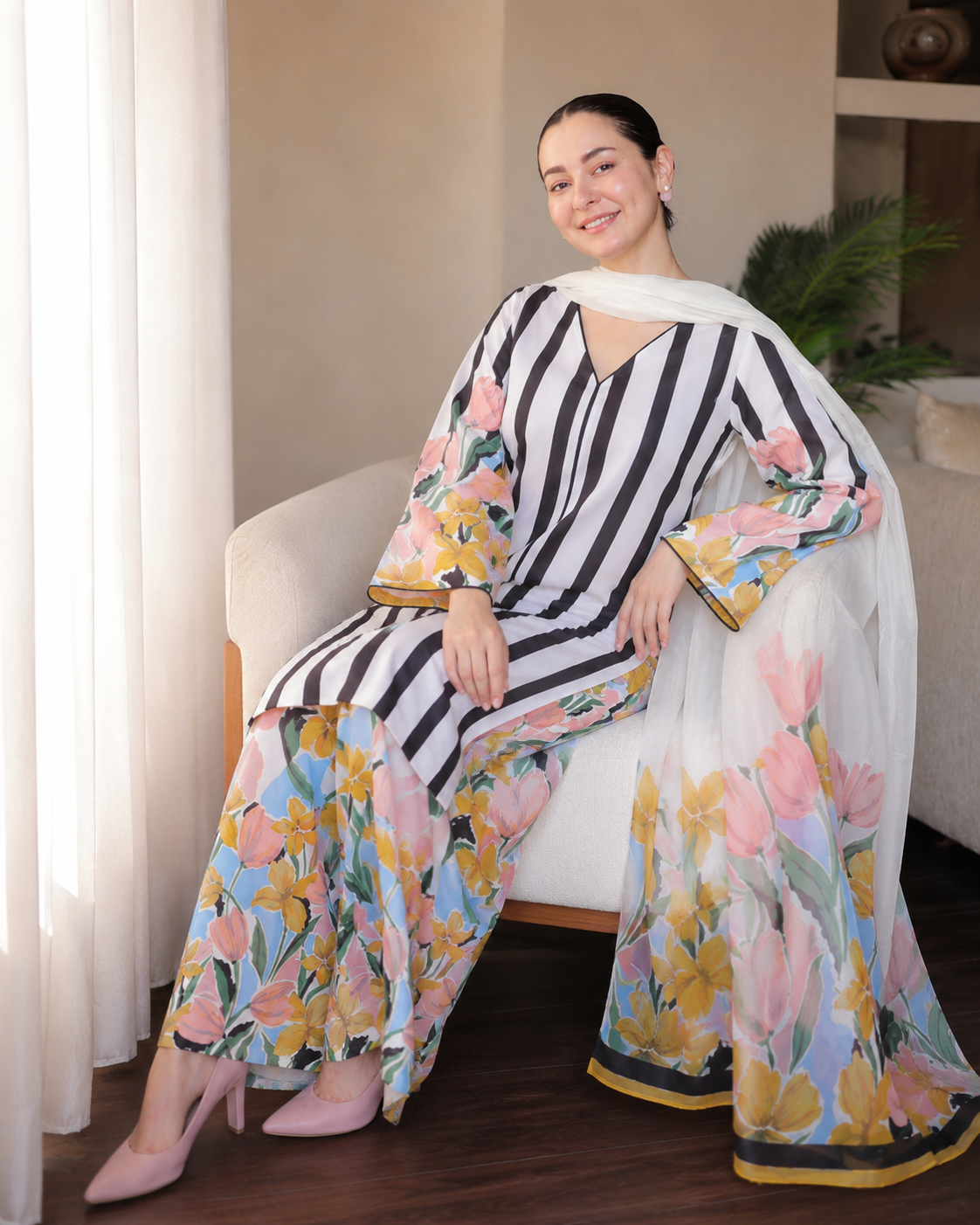 Premium Doria Lawn Digital Printed 3 Piece Suit – Soft Fabric &amp; Clean Stitching