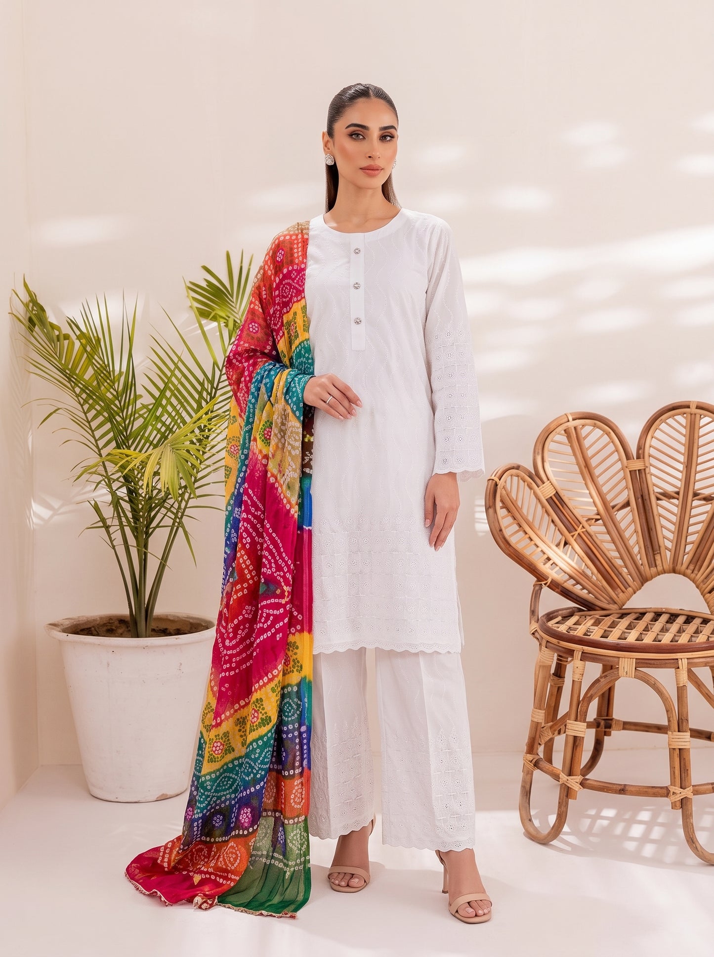 EMBROIDERY CHICKEN KARI 3 PEICE SUIT