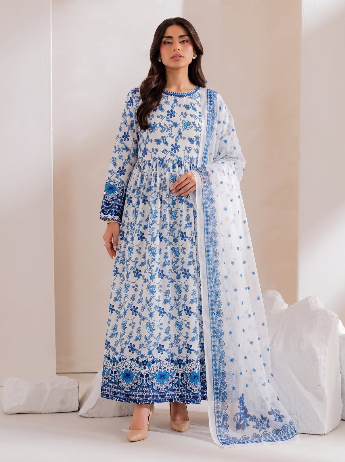 Hania Amir Inspired Printed 3 Piece Maxi Suit with Monar Dupatta